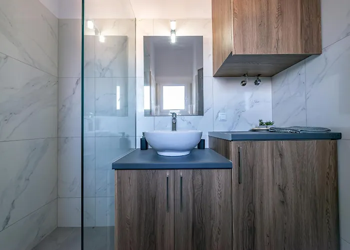 Bay B1 * Selianítika